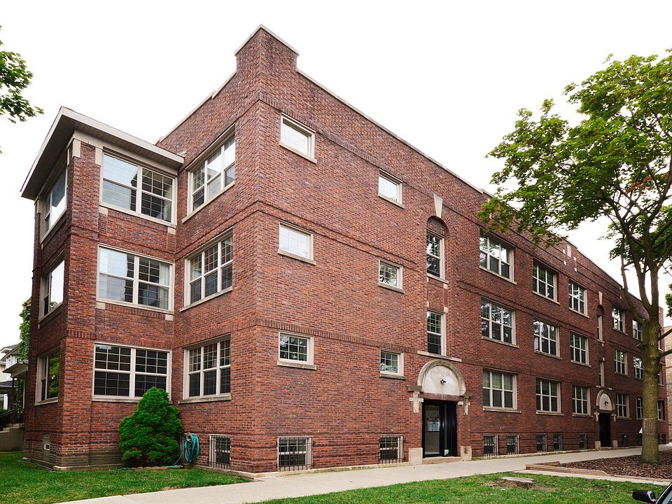 1st image of 3337 W Sunnyside Ave #2A