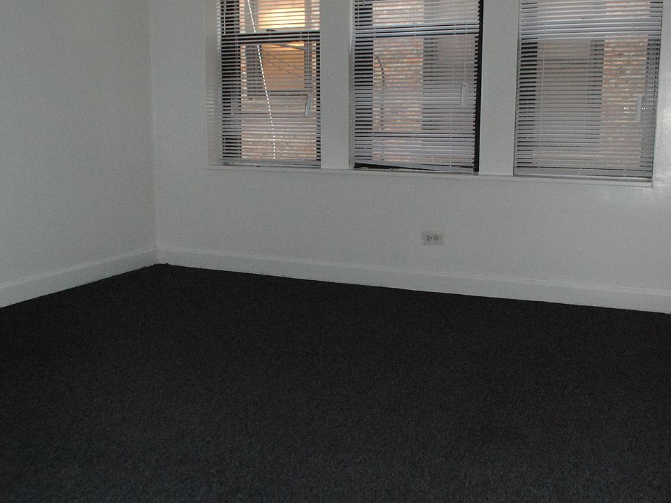 2nd image of 55 N Lotus Ave #114