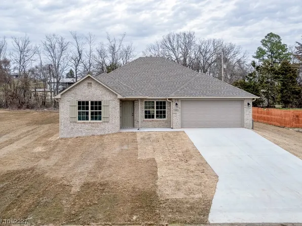305 Adysen Ln, Roland, OK 74954