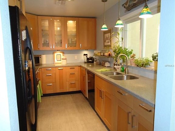 5th image of 723 Gershwin Dr