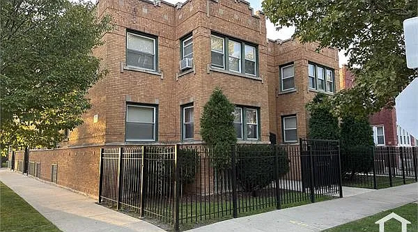 2 bed, 1000 sqft, $1,750 — Photo 1