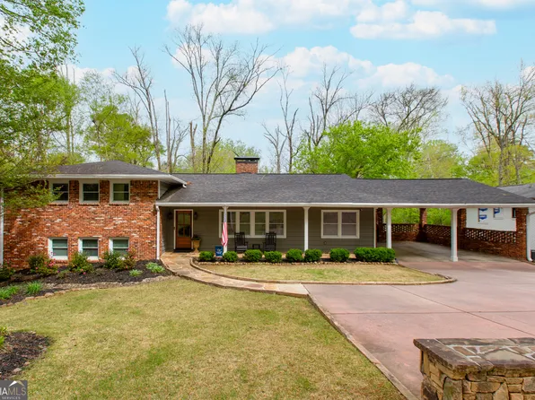 870 Starlight Dr, Atlanta, GA 30342