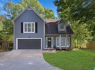 1805 Brookview Ln, Hoover, AL 35216