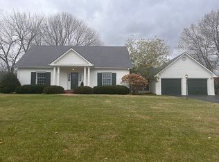 1150 Stourbridge Rd, Versailles, KY 40383