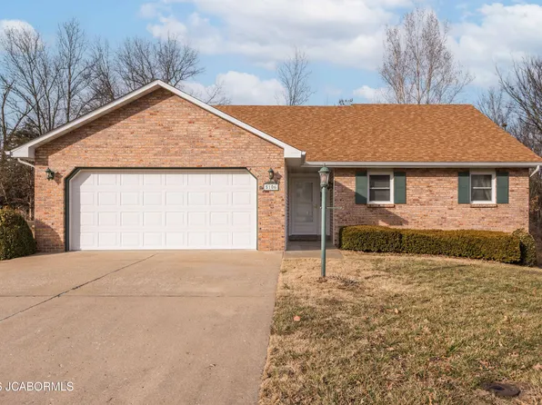 5106 Charm Ridge Dr, Jefferson City, MO 65109