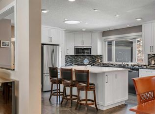 5411 NE Ladbrooke Dr SW, Calgary, AB T3E 5X9