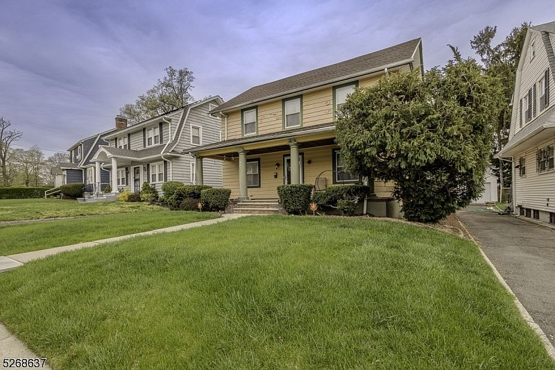 1st image of 66 Kenwood Pl