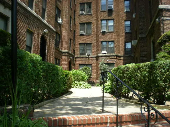 115-25 84th Ave #1M, Richmond Hill, NY 11418