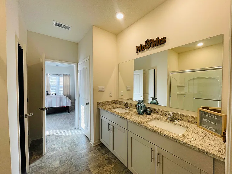 35 Witherspoon Dr — Photo 21