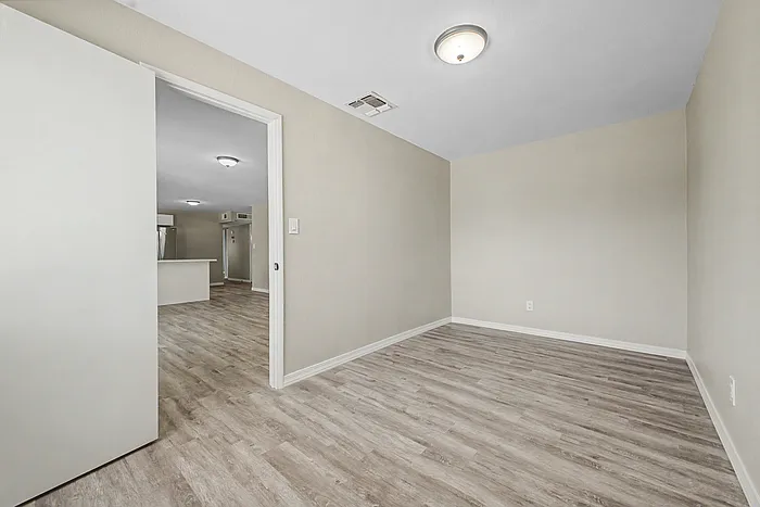 8129 W Hazelwood St — Photo 19