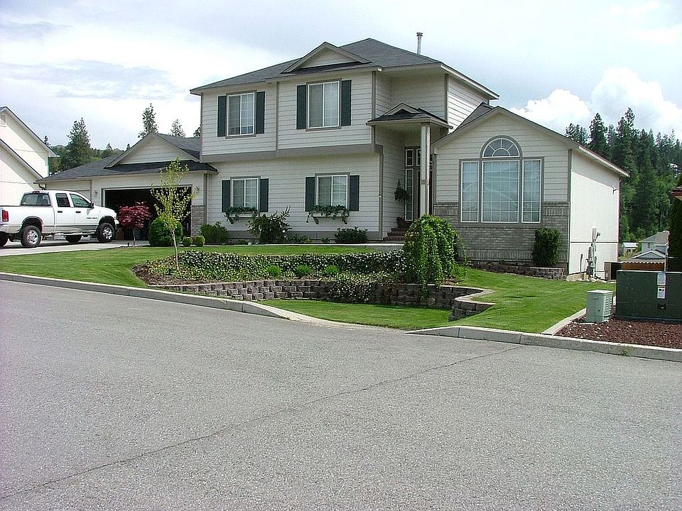 1st image of 1923 S Limerick Dr