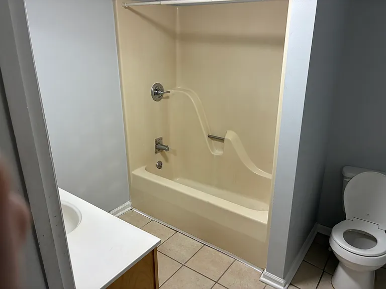 83 Circle Dr — Photo 2