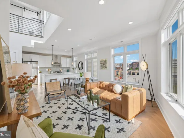 4315 Harrison St NW #8, Washington, DC 20015