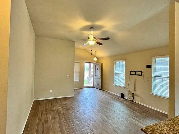 5th image of 1433 NW 129th Ter