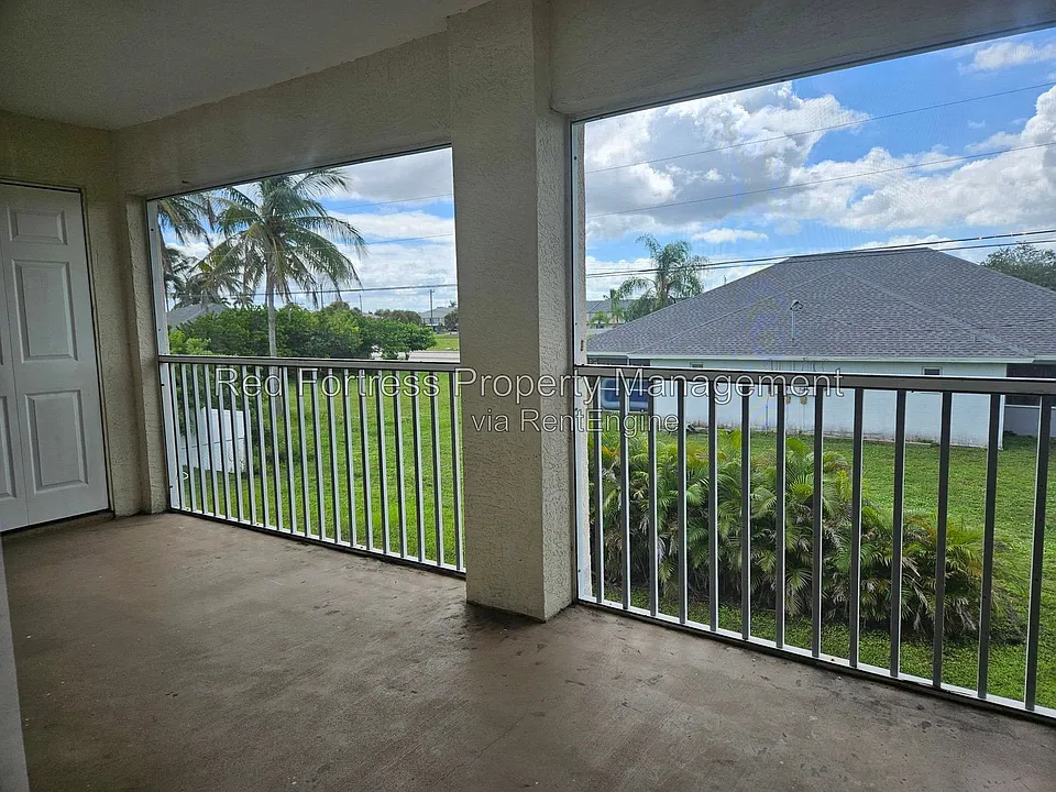 1016 SW 47th Ter #201