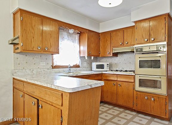 3rd image of 3648 N Sayre Ave