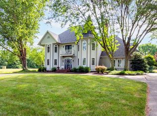 9111 Woodworth Rd, North Lima, OH 44452