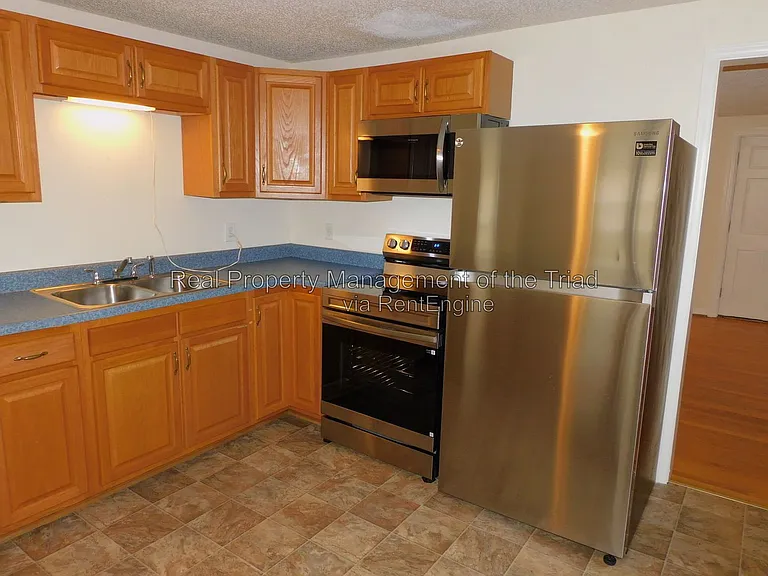 3076 Main St — Photo 8