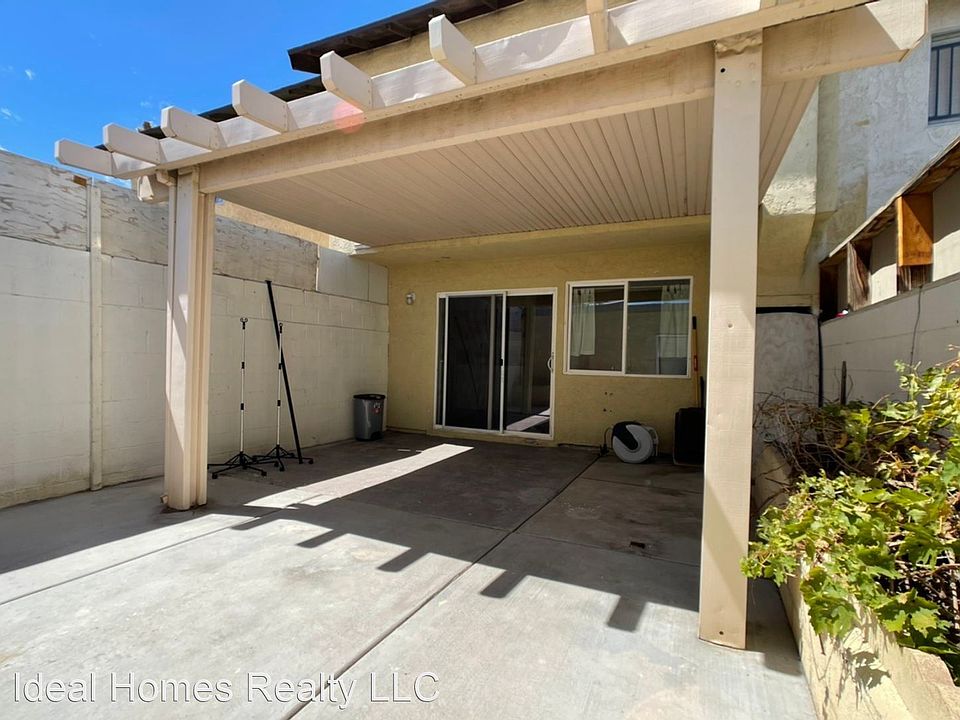 1st image of 3920 Blackford Pl #3920