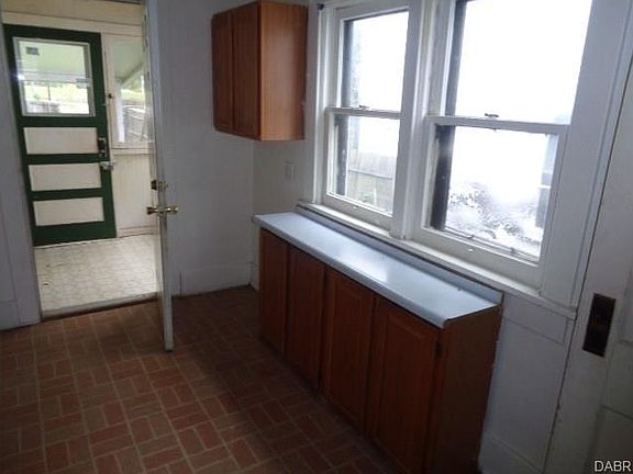 5th image of 639 Pritz Ave