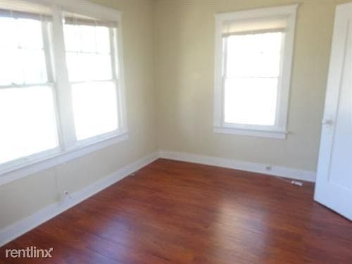 5th image of 153 E 2nd St