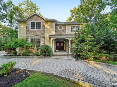 35 Franklin Turnpike, Allendale, NJ, 07401