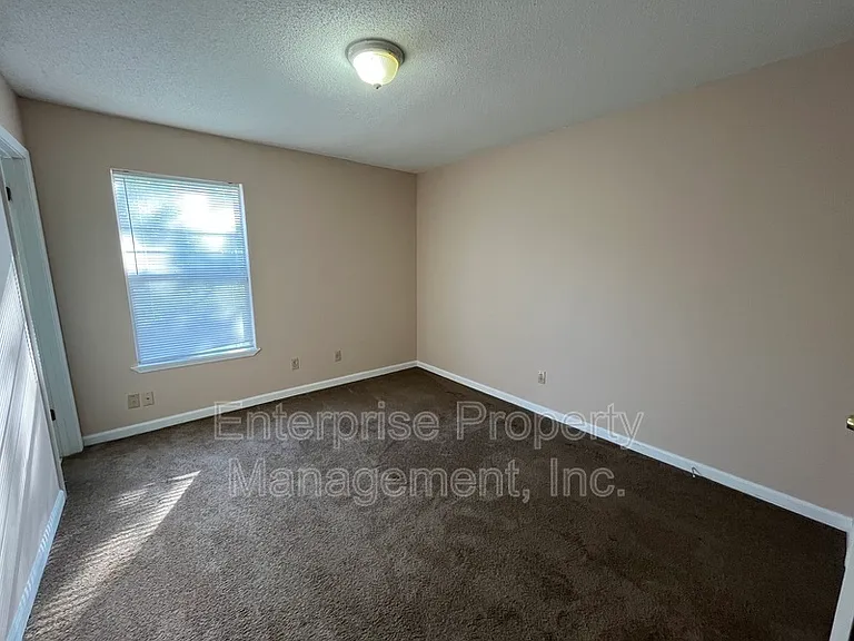 5312 Plover Dr — Photo 7