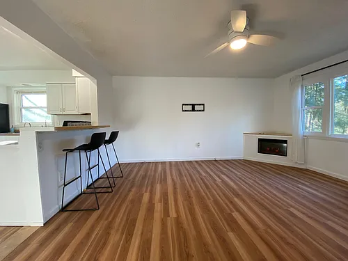 2 Hammond Dr #B Photo 1