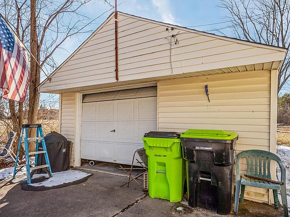 4th image of 4432 Morrish Rd