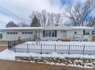 230 Palomino Pkwy, Des Moines, IA 50320