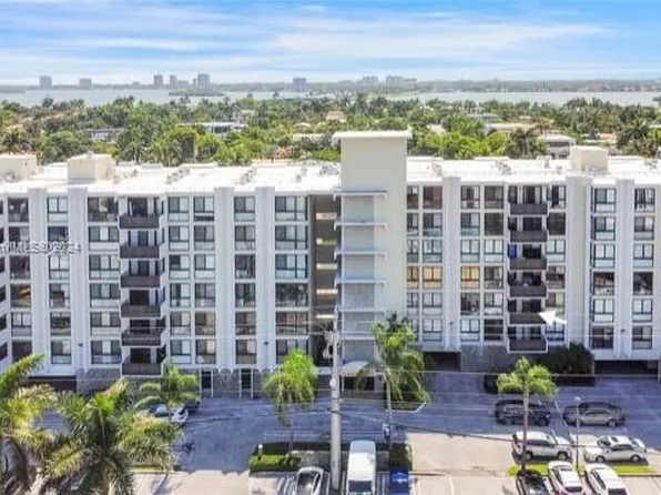 9800 W Bay Harbor Dr APT 608, Bay Harbor Islands, FL 33154