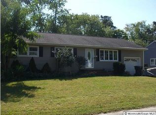 216 Colonial Dr, Brick, NJ 08724