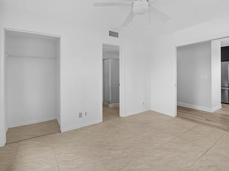 2401 Del Aire Blvd #101 — Photo 34