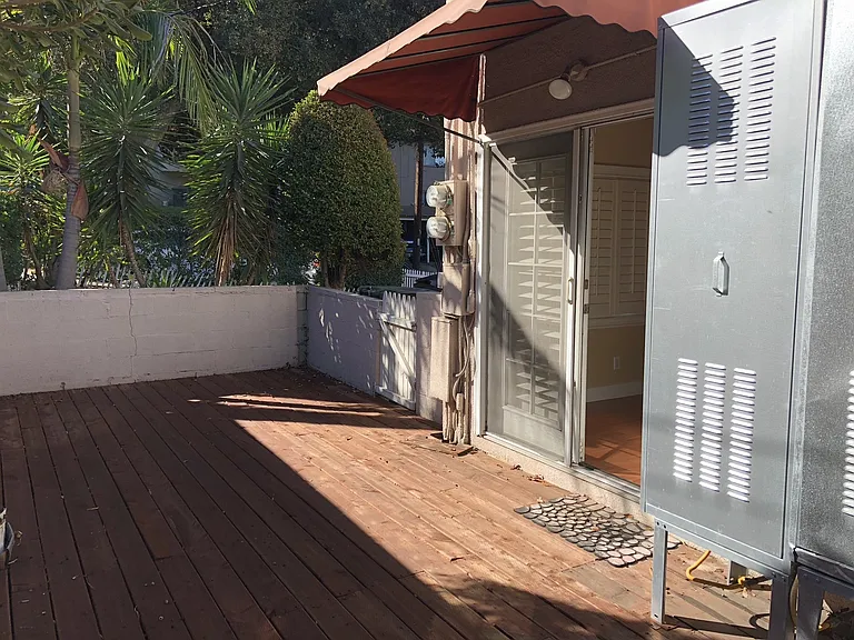 507 E Cypress St — Photo 17