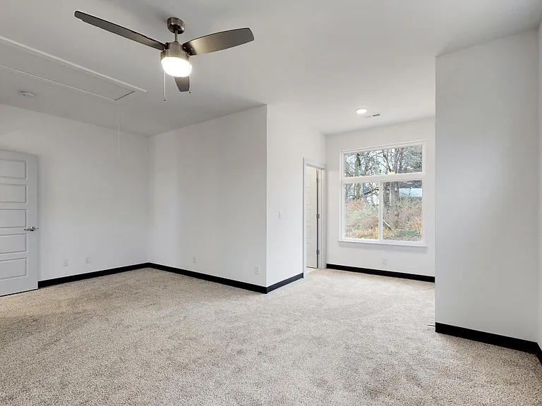 3823 Jett Ln — Photo 10