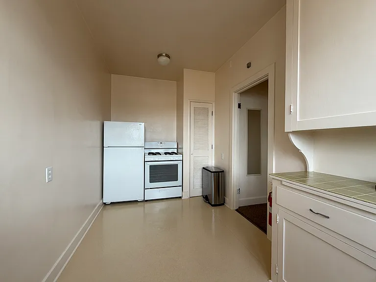 2030 Ashby Ave #12 — Photo 3