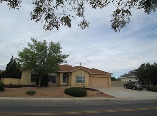 465 Nicklaus Dr SE, Rio Rancho, NM 87124