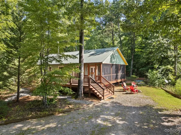 413 Wesley Ln #90, Saluda, NC 28773