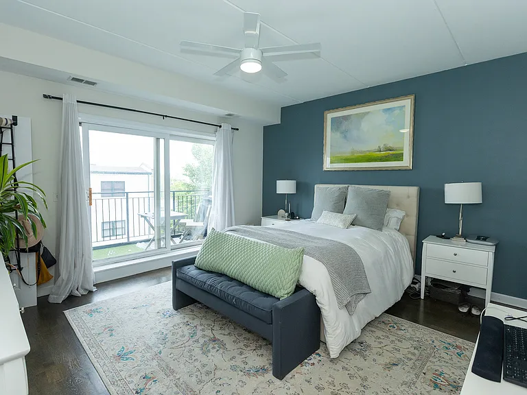 1903 W Diversey Pkwy #402 — Photo 3