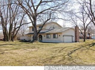5240 Cottonwood Ln N, Plymouth, MN 55442