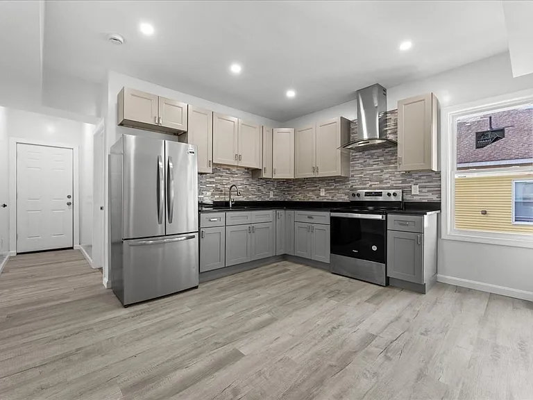 31 Haynes St #2 — Photo 7