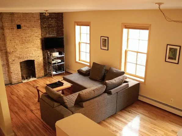 204 Front St #3, Brooklyn, NY 11201