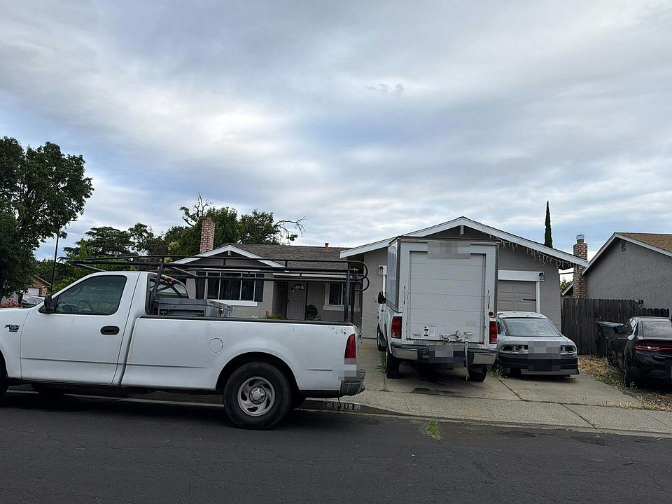 1st image of 1901 Woodglen Ln
