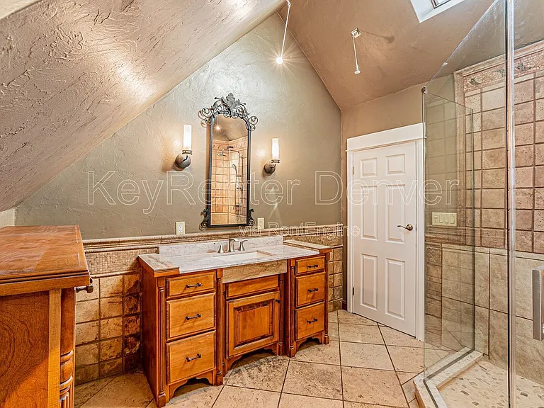 2105 W 31st Ave — Photo 24