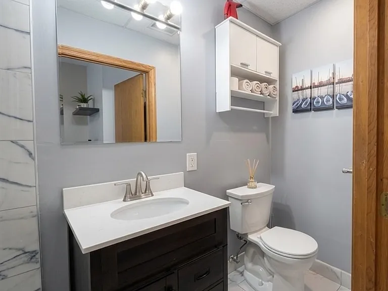 22 Battery St #1R — Photo 8