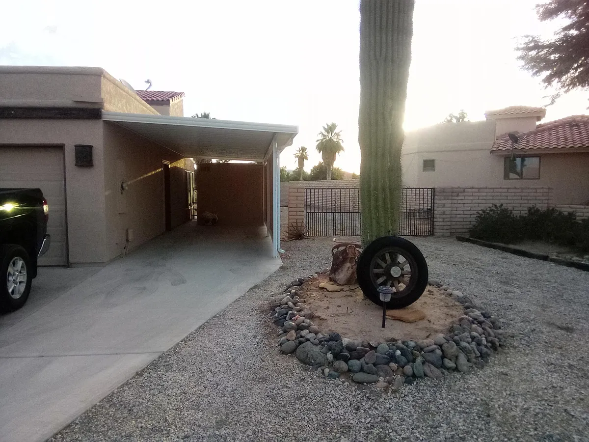 Building Photo - 10825 S Via Salida