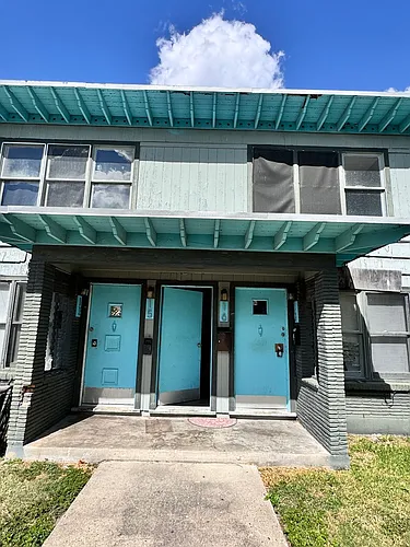 3120 Santa Fe St Photo 1
