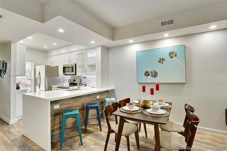 1st image of 229 Mallory Ct #229