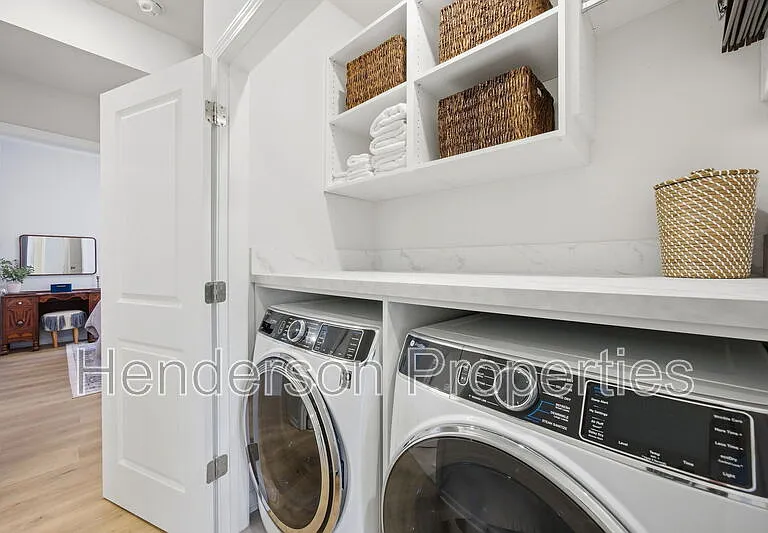 3008 Oak Landing Dr — Photo 30