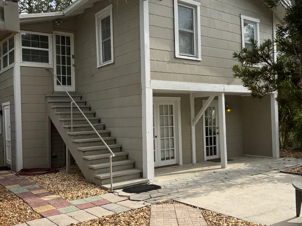 1213 E Powhatan Ave, Tampa, FL 33604